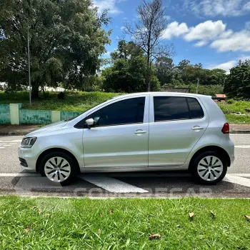 Volkswagen FOX 1.6 MI Trendline 8V 4 portas