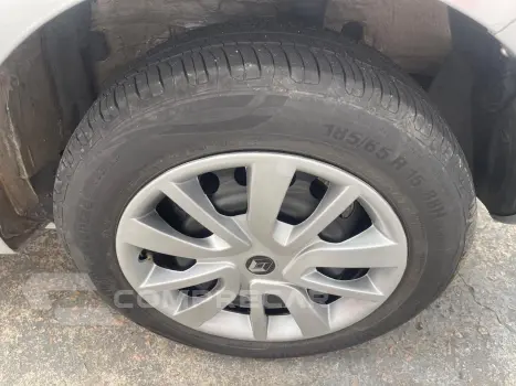 SANDERO 1.6 16V SCE Expression Easy-r