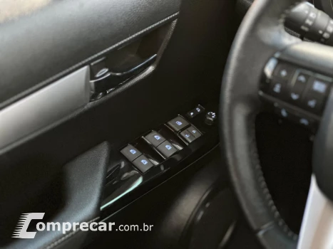 HILUX 2.8 D-4D TURBO DIESEL CD SRX 4X4 AUTOMÁTICO