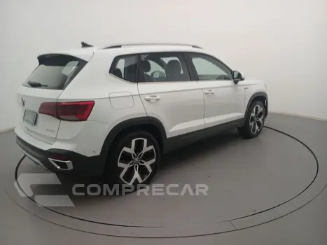 TAOS 1.4 250 TSI TOTAL FLEX HIGHLINE AUTOMÁTICO