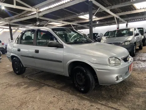 CLASSIC SEDAN 1.0 4P