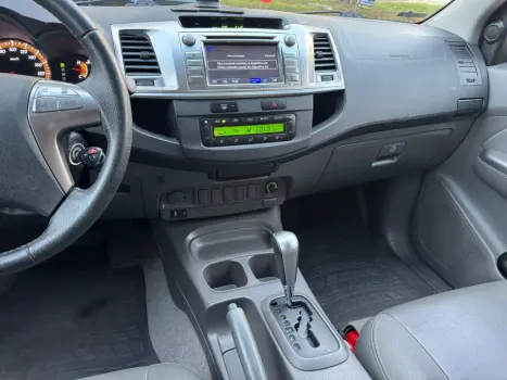 Hilux CD SRV 4x2 2.7 Flex 16V Aut.