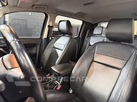 RANGER 2.2 BLACK 4X2 CD 16V DIESEL 4P AUTOMÁTICO