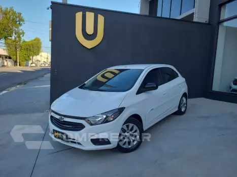 CHEVROLET ONIX HATCH 1.0 12V Flex 5p Mec. 4 portas