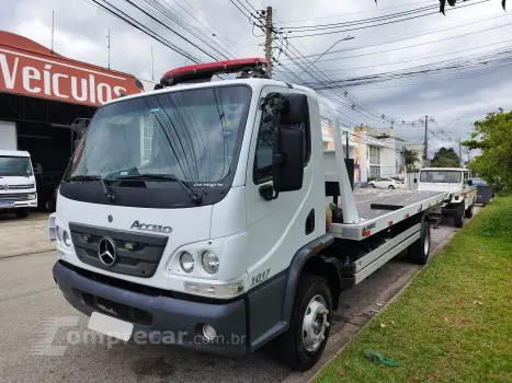 Accelo 1017 + Plataforma Engetruck