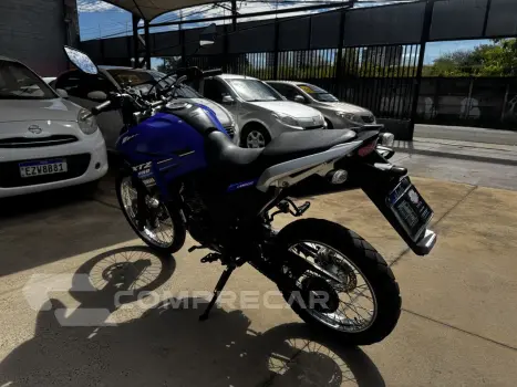 XTZ 250 LANDER