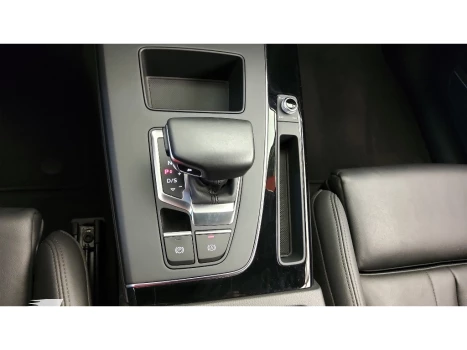Audi Q5 2.0 45 TFSI GASOLINA S LINE BLACK QUATTRO S TRONIC 4 portas