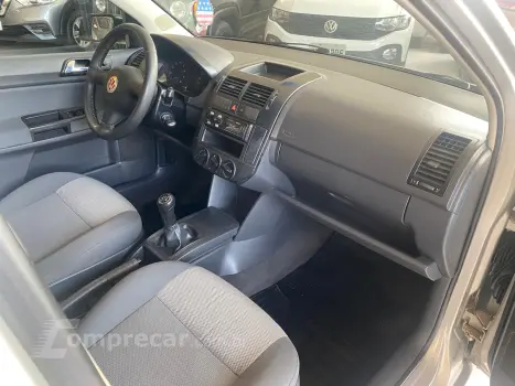 POLO SEDAN 1.6 MI 8V