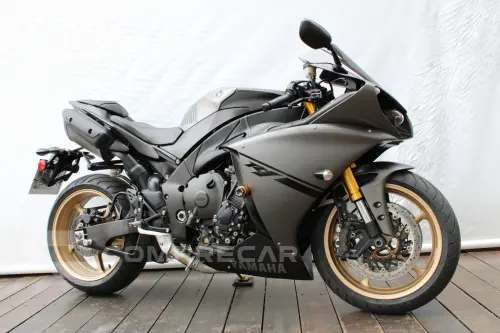 YAMAHA YZF R1