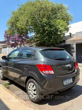 ONIX HATCH LT 1.0 8V FlexPower 5p Mec.