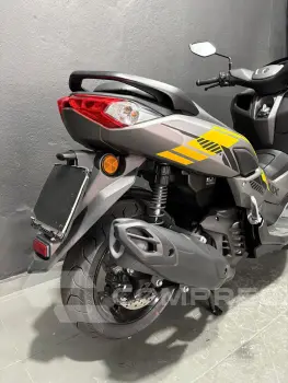 NMAX 160 SE CONNECTED ABS