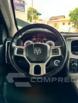 CLASSIC LARAMIE 5.7 CD V8 4X4 Aut.