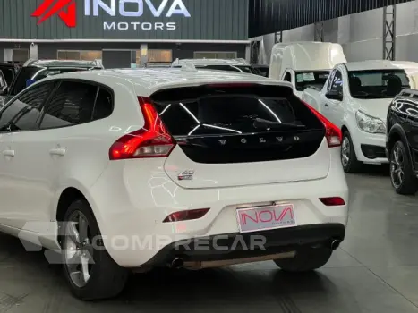 V40 - 2.0 T4 DYNAMIC TURBO 4P AUTOMÁTICO