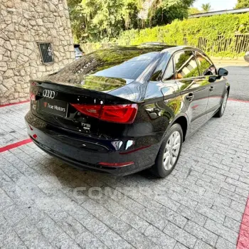 A1 1.4 TFSI Attraction 16V