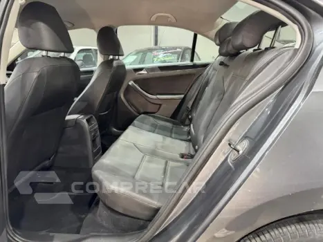 JETTA - 2.0 COMFORTLINE 4P MANUAL
