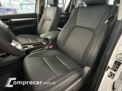 HILUX 2.8 D-4D TURBO CD SRX PLUS 4X4 AUTOMÁTICO