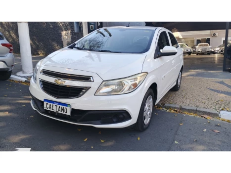 CHEVROLET ONIX 1.0 MPFI LT 8V FLEX 4P MANUAL 4 portas