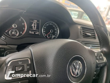 JETTA - 2.0 COMFORTLINE 4P TIPTRONIC