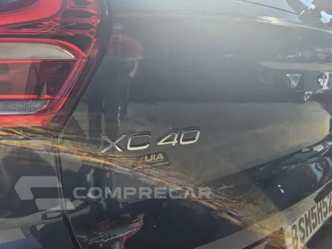 XC40 1.5 T5 RECHARGE MOMENTUM GEARTRONIC