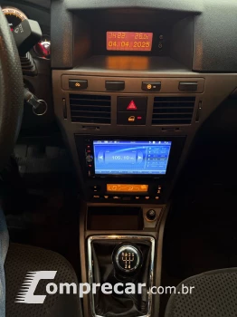 VECTRA 2.0 MPFI GT Hatch 8V