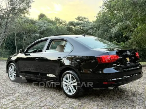 JETTA 2.0 TSI HIGHLINE 211CV GASOLINA 4P TIPTRONIC