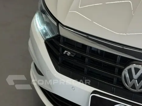 JETTA 1.4 250 TSI TOTAL FLEX R-LINE TIPTRONIC