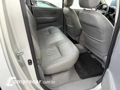 HILUX 2.4 4X4 CD 8V