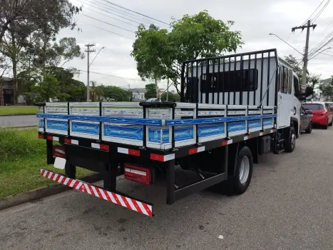 Delivery 6.170 (carroceria + Cabine Suplementar)