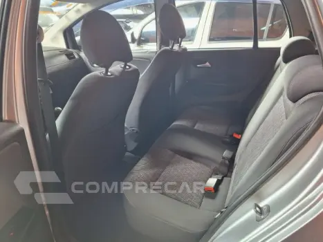 FOX - 1.6 MI 8V 4P MANUAL