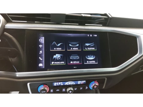 Q3 2.0 40 TFSI GASOLINA PERFORMANCE BLACK QUATTRO TIPTRONIC