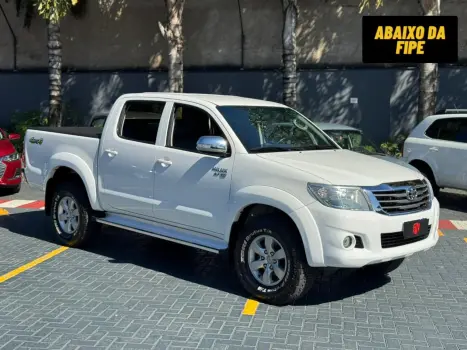 Toyota HILUX 2.7 SRV 4X4 CD 16V 4 portas