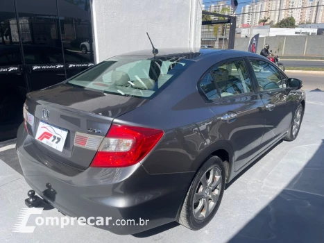 Civic 1.8 16V 4P EXS AUTOMÁTICO