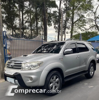 HILUX SW4 3.0 SRV 4X4 7 Lugares 16V Turbo Intercooler