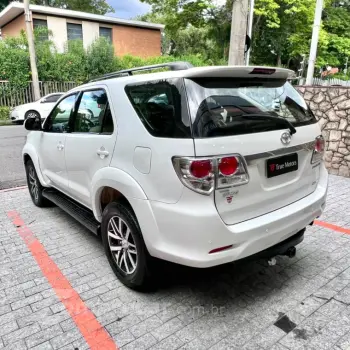 HILUX SW4 3.0 SRV 4X4 7 Lugares 16V Turbo Intercooler