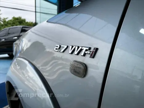 HILUX SW4 2.7 SR 4X2 7 LUGARES 16V GASOLINA 4P AU