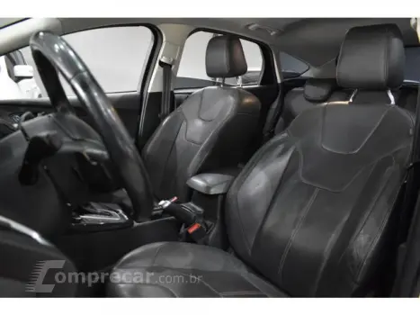 FOCUS HATCH - 2.0 TITANIUM 16V 4P POWERSHIFT