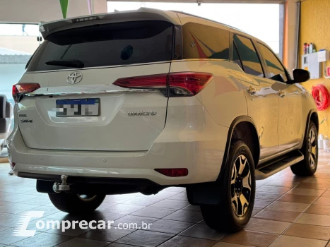 HILUX SW4 2.8 SRX Diamond 4X4 7 Lugares 16V Turbo Intercoole