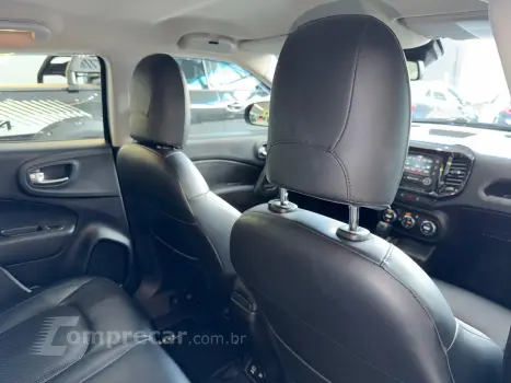 TORO 2.0 16V Turbo Freedom 4WD AT9