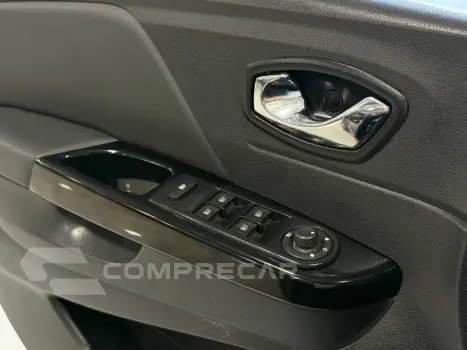 CAPTUR Intense 1.6 16V Flex 5p Aut.