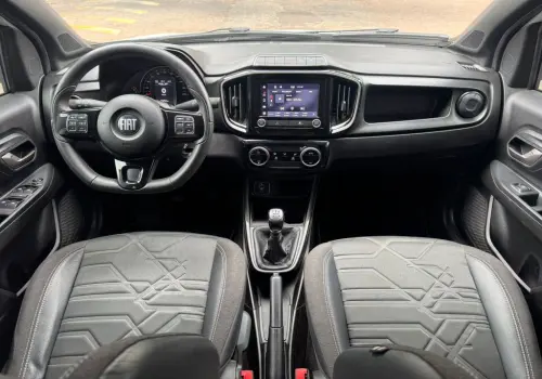 Strada Volcano 1.3 Flex 8V CD