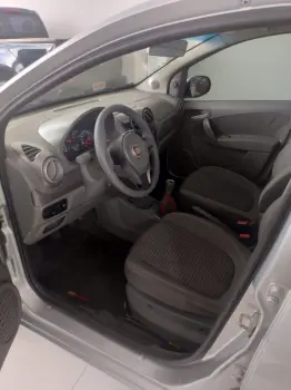 Palio 1.0 4P FLEX ATTRACTIVE