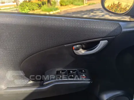 FIT 1.4 LX 16V FLEX 4P MANUAL