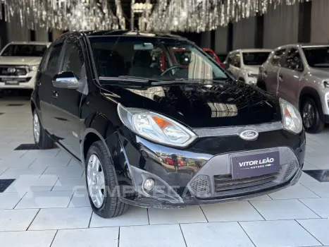 FORD FIESTA 1.6 MPI CLASS HATCH 8V FLEX 4P MANUAL 4 portas