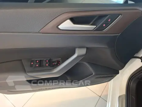 Virtus 1.0 4P 200 TSI FLEX HIGHLINE AUTOMÁTICO