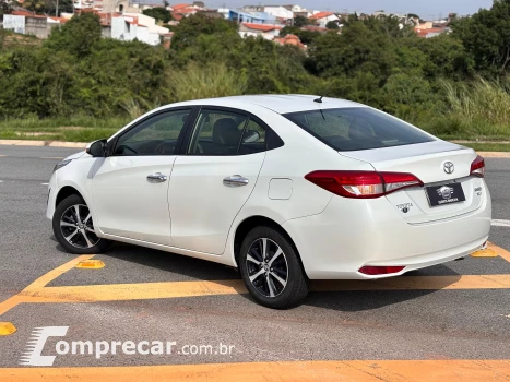 Yaris Sedan 1.5 XLS CVT (Flex)