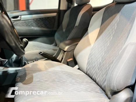 S10 - 2.5 LT 4X4 CD 16V 4P MANUAL