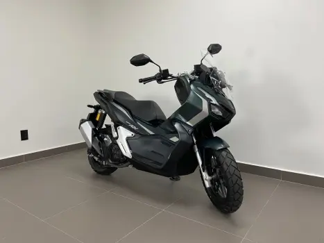 HONDA ADV
