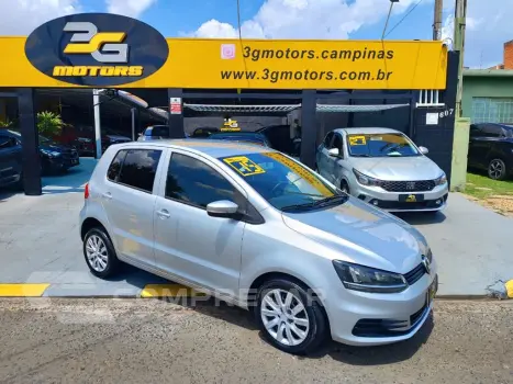 Volkswagen Fox Trendline 1.0 Flex 8V 5p 4 portas
