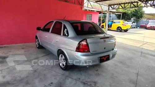 CORSA 1.4 MPFI Premium Sedan 8V