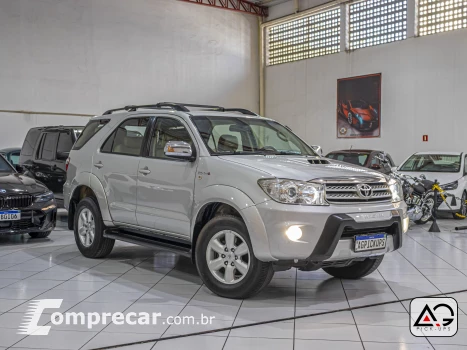 HILUX SW4 3.0 SRV 4X4 7 Lugares 16V Turbo Intercooler